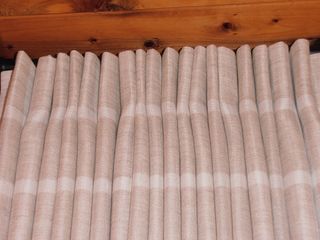Inverted_pleats