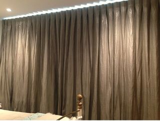 Limit pleat curtains